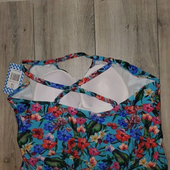 Sun & Sea Women's Size 18 One Piece Swimsuit - Picture 5 of 7